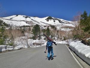 春山の乗鞍岳バックカントリースキー～。 - 