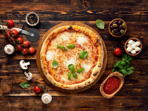 Where to Find Authentic Italian Pizza Recipes? - 