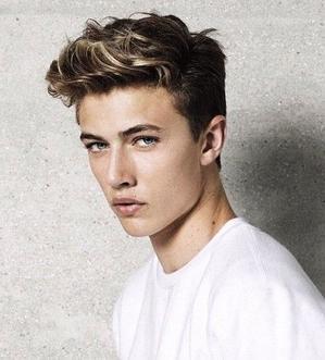 Lucky Blue Smith: The Rise of a Teenage Supermodel - 