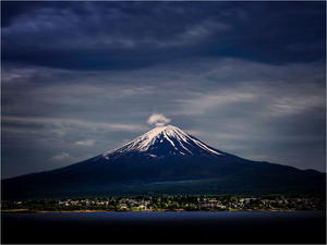 富士山＆雲 - 光のメロディー