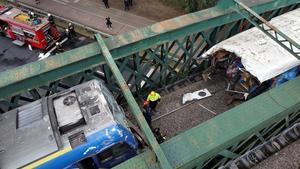 Train Collision in Argentina Leaves 30 People Injured - 