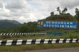  Mengarungi Pesona Alam Wisata Waduk Wadaslintang di Kabupaten Kebumen - 
