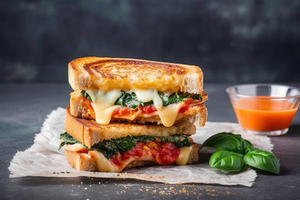 Which Cheeses Are Perfect for Gourmet Grilled Cheese Sandwiches? - 
