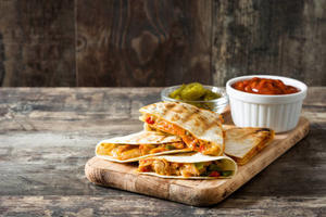 What are the Top Chicken Quesadillas Fillings? - 