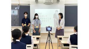 日本の女子との学校生活の一端 - 