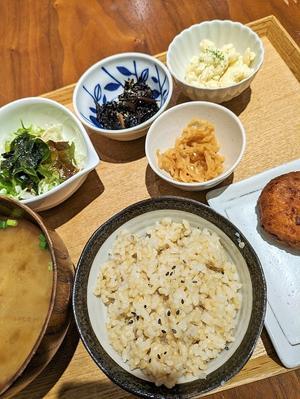 博多リバレイン「Macrobiotic Cafe Evah Dining」 - 福岡のサラダランチ
