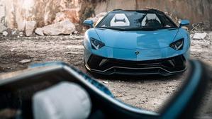 Lamborghini Aventador  - 