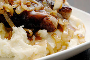 Craving Comfort Food with a Twist? Try These Bangers and Mash Innovations!  - 
