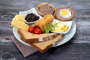 Can You Share Quick and Easy Ploughman's Lunch Ideas for Busy Days? - 