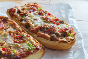 What Sets New York Style Pizza Apart from Others? - 