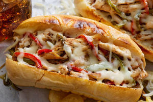 What's the Secret to the Ultimate Philly Cheesesteak Experience? - 