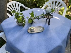 ５月の庭先のテーブル！ - 弥生窯　～ギャラリー野の花～