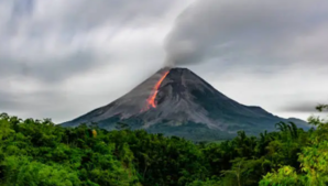 Record-Shattering Tonga Volcanic Eruption Wasn't Triggered by What We Thought, New Study Suggests - 