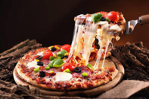 How Do I Make a Flavorful Pizza Margherita? - 