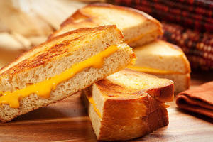 How Can I Make the Perfect Grilled Cheese Sandwich Every Time? - 