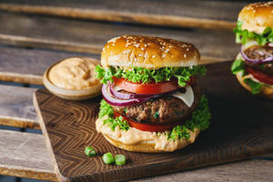 Which Ingredients Make the Perfect Hamburgers? - 