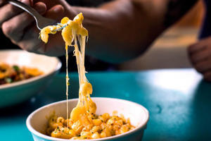 What's the tastiest macaroni and cheese recipe with a crunchy topping?  - 