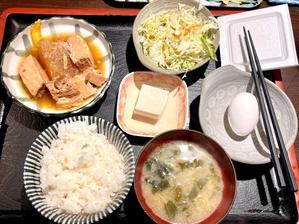 豚角煮定食 @ 志摩（横浜） - よく飲むオバチャン☆本日のメニュー
