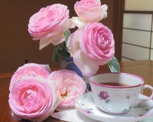  - Froral Linenのティーコゼー バラと紅茶とフランス刺繍のある暮らし