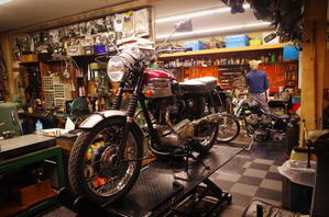 1965 TRIUMPH TR6 エンジン＆ギアボックス分解作業 - Vintage motorcycle study