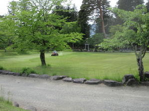 芝刈り作業 - 
