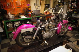 1962 XLH 900 Sさんのアイアンスポーツエンジン始動　～日曜日の授業風景～ - Vintage motorcycle study