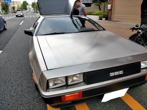 タイムマシーンで、来店!!　DeLorean DMC-12 - 東京ヴェスパBlog