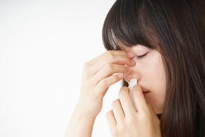 鼻血の自然療法と家庭ケア - 