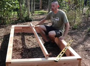 How to Build a Raised Bed CHEAP and EASY, Backyard Gardening - 