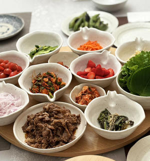韓国風手巻き焼き肉ごはん♫ - 登志子のキッチン