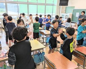 ５月３０日　朝の会 - 笑顔輝く 六郷小学校ブログ