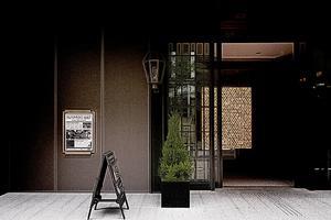 ストリートフォト ４９　　銀座並木通り ２７（Ginza Namiki Street） - 光 塗人 の デジタル フォト グラフィック アート (DIGITAL PHOTOGRAPHIC ARTWORKS)