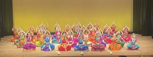  - インド舞踊バラタナティヤム　巽（たつみ）家の毎日がイベント