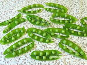 仲間外れはどれでしょう？　＆　春を待つ食卓 - 風と花を紡いで