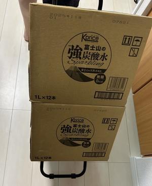 炭酸水と天然水のローリングストックとゼラニウムのお引越し - 青山〜チトフナぱせり日記
