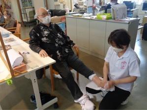 フットセラピーのボランティア - 笠間デイサービスセンター