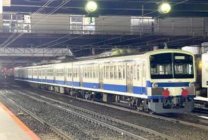 大宮駅からむさしの号で帰ったら、八王子に西武の車両がいた。 - よく飲むオバチャン☆本日のメニュー