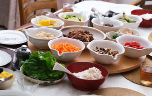 一時帰国中の甥っ子家族と「韓国風手巻き焼き肉ごはん」♫ - 登志子のキッチン