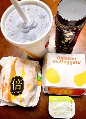 日曜夜、結局「倍エグチセット」を買って帰る。 - よく飲むオバチャン☆本日のメニュー