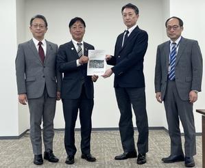 ２５．０６．１６（月） 県道千葉ニュータウン北環状線の早期整備に係る要望書 - たきた敏幸日記:千葉県議会随一の論客！ 地域を愛し、ふるさとを守る