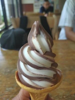 ４５㌔先へわざわざソフトクリーム食べに - 専業主婦の愚痴話