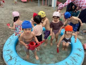 6月24日(火)どろんこ遊び - ともべ幼稚園　「ひろばの出来事」　＜笠間市(旧友部町）＞
