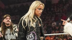 WWE LIVE HEADLINES