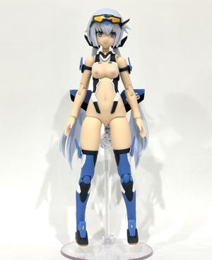 コトブキヤ フレームアームズガール スティレット swimsuit 成形色生かしで魔改造 素体が部分完成！ - 美少女プラモ魔改造・今日もワレメ彫ってます。