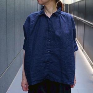リネンのギャザーブラウス