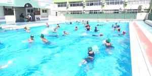 ７月２９日　夏休みプール開放最終日！ - 笑顔輝く 六郷小学校