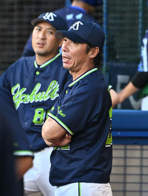 連勝は8でSTOP - ファン歴56年 神宮の杜