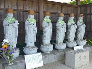 戸塚区東俣野町の龍長院でお見かけした六地蔵さま(2025.07.28) - フランス語と、鎌倉と、私と。。。
