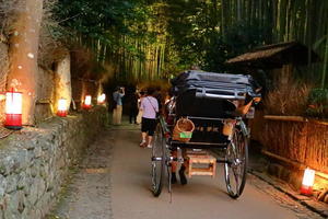 秋夜に竹灯り～「嵐山月灯路」 - 季節の音色
