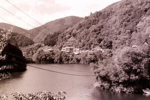 十津川温泉庵の湯を対岸から - 好きやねん　大阪カメラ倶楽部　（旧　大阪手作りカメラクラブ）